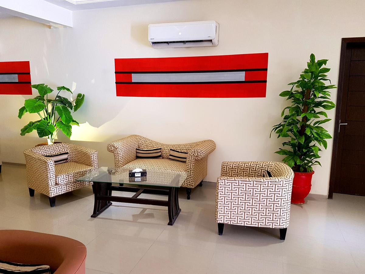 فندق Grand Enclave لاهور المظهر الخارجي الصورة