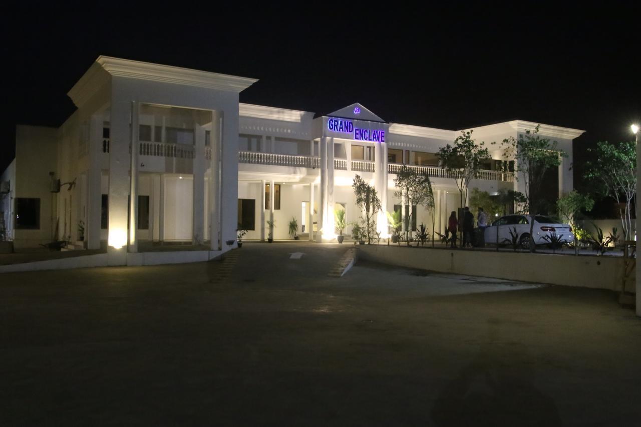 فندق Grand Enclave لاهور المظهر الخارجي الصورة