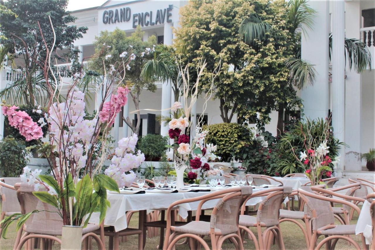 فندق Grand Enclave لاهور المظهر الخارجي الصورة